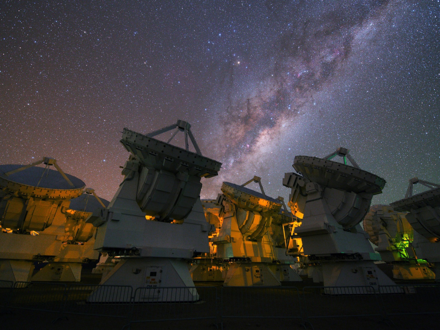 Радиотелескопы изучают Млечный путь