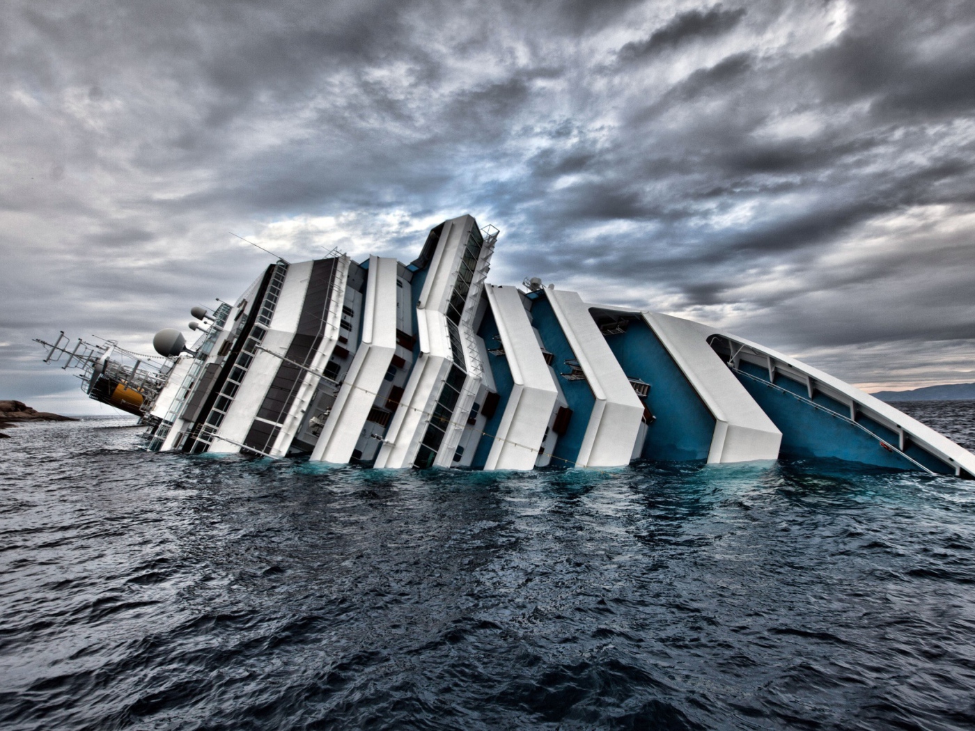 Круизный лайнер Коста Конкордия