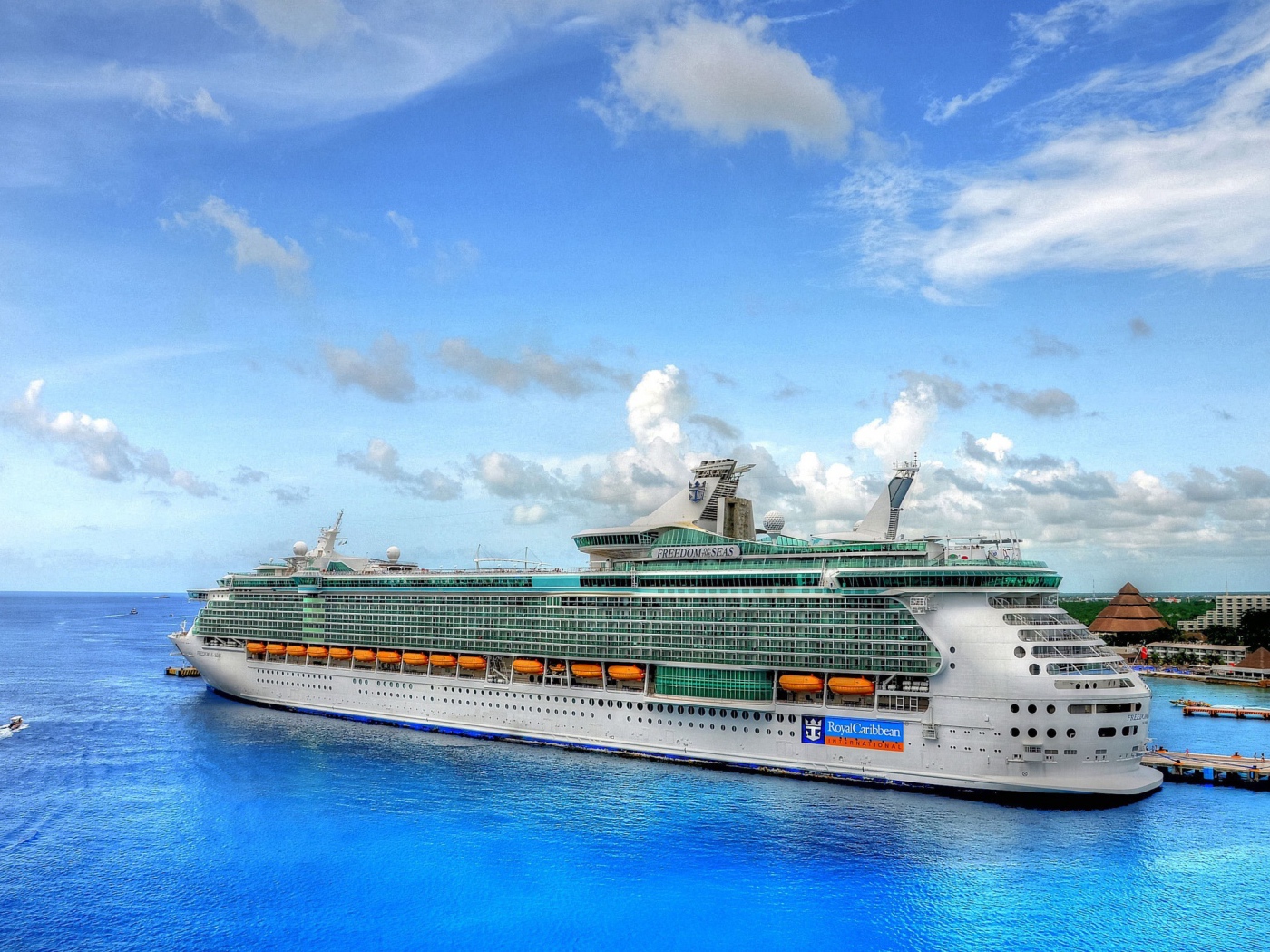 Королевский круизный лайнер на Карибах