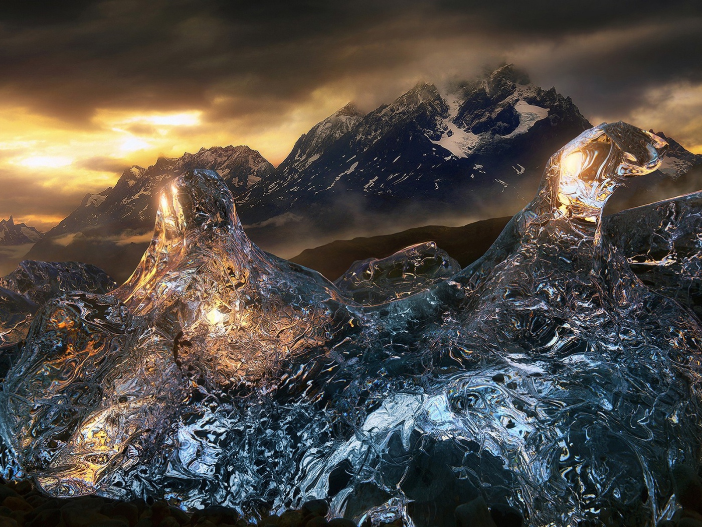 Лед в горах Торрес-дель-Пайне, Чили