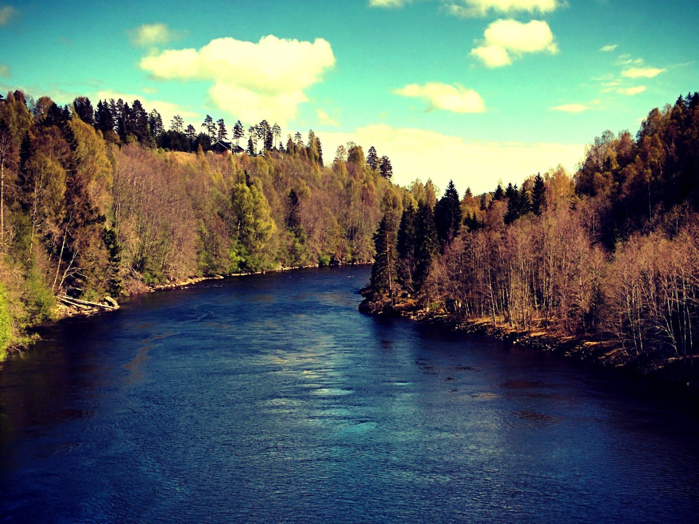 Река течет в Швеции