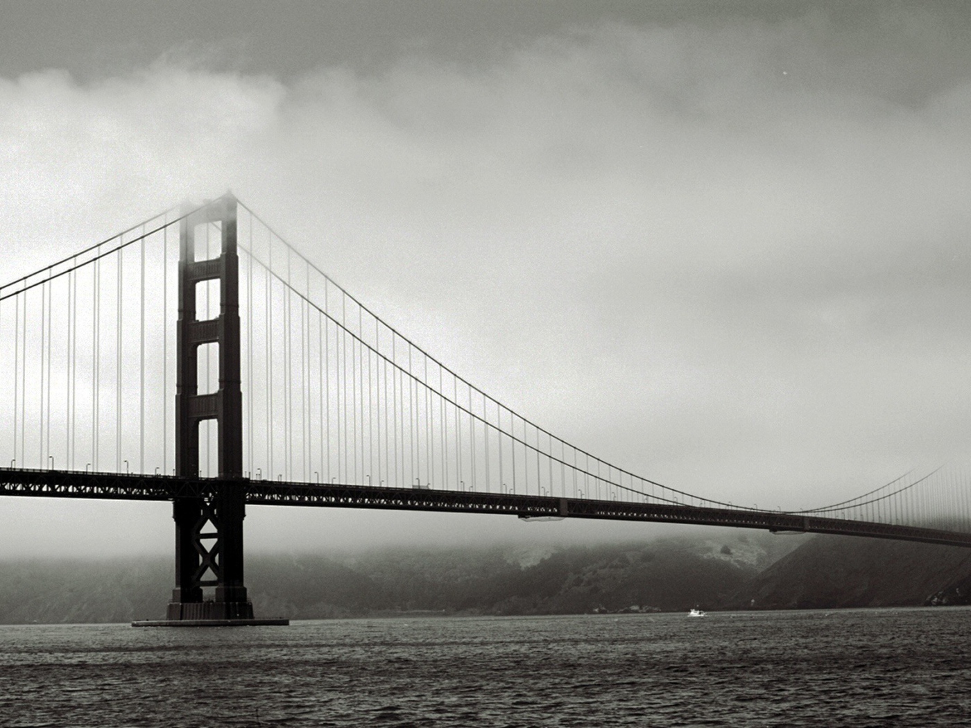 Знаменитый мост Золотые ворота, старое фото