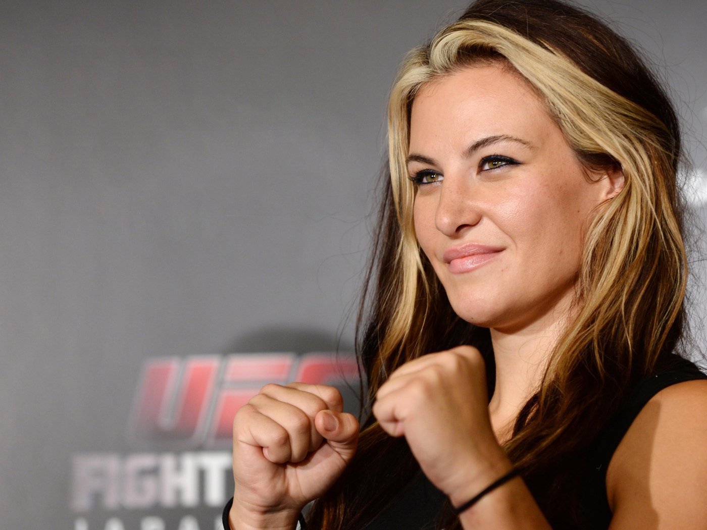 Спортивная девушка Миша Тейт