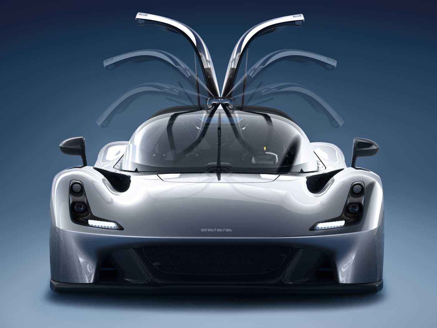 Серебристый автомобиль Dallara Stradale вид спереди