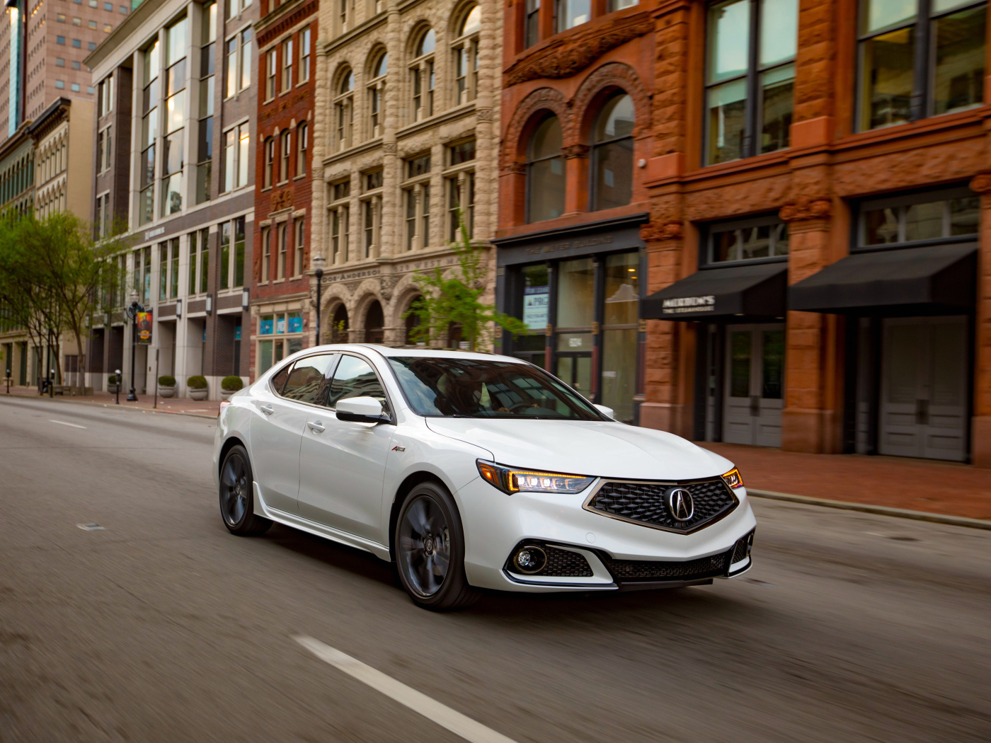 Белый автомобиль Acura TLX A-Spec 1, 2018 в городе 