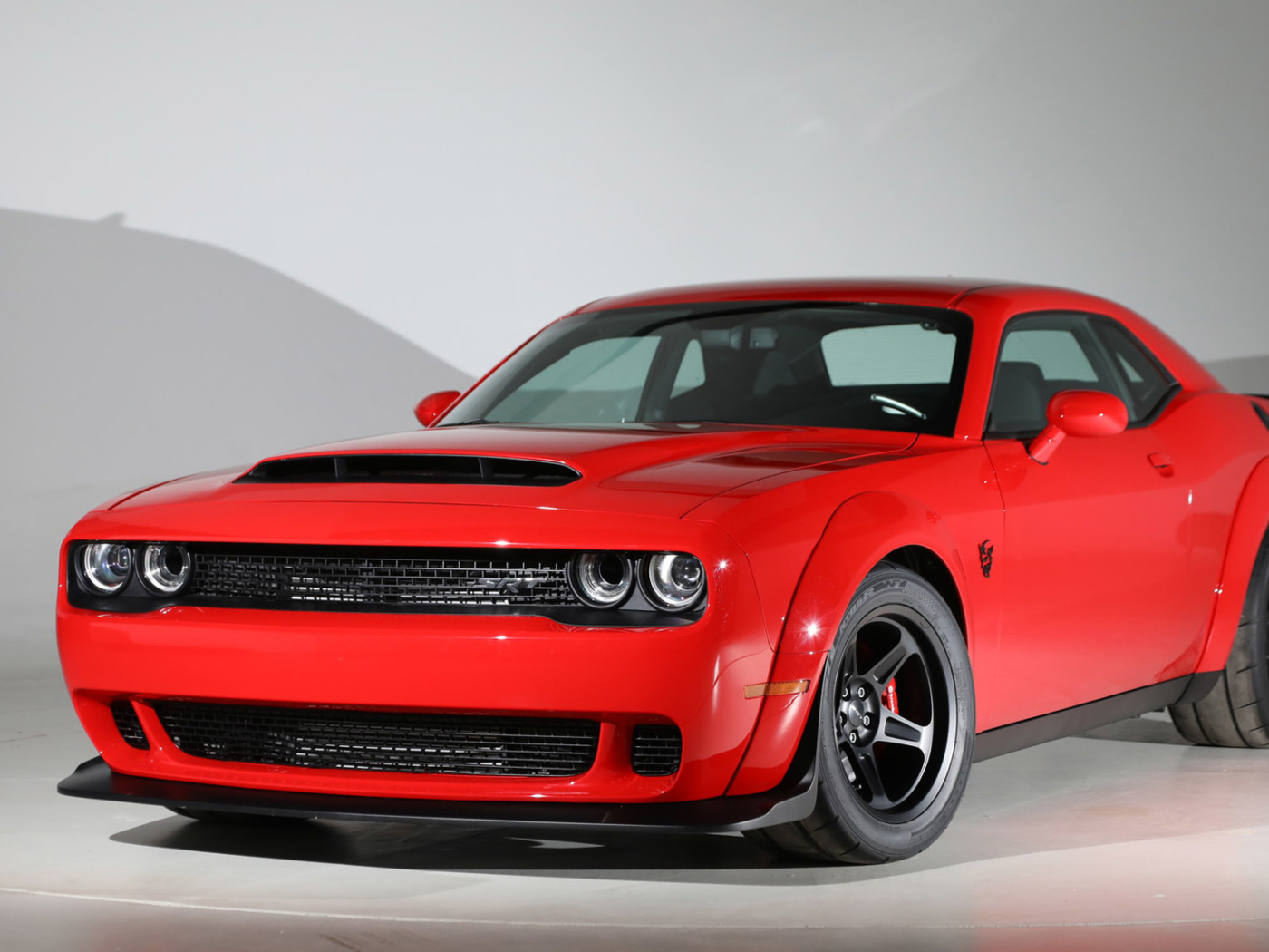 Автомобиль Dodge Challenger SRT Demon, 2018 