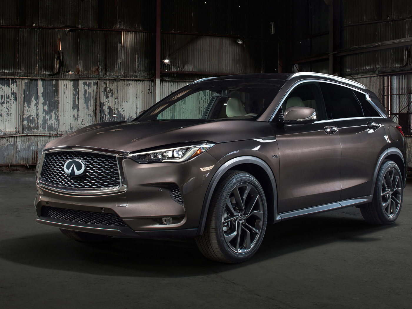 Стильный внедорожник Infiniti QX50, 2019
