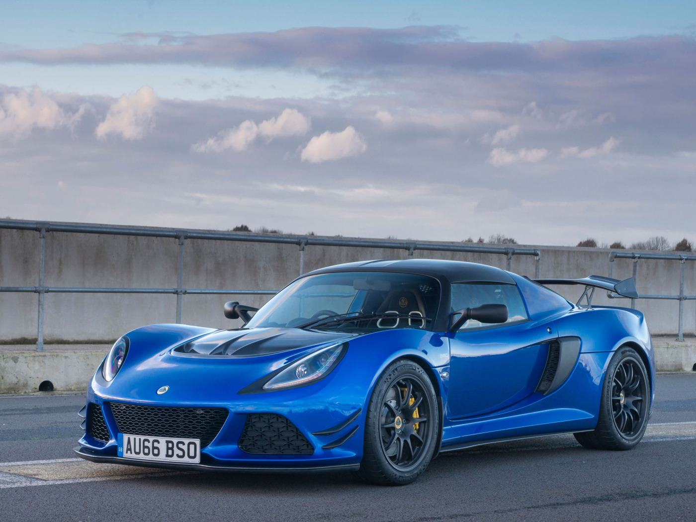 Car Lotus Exige Sport 380, blue metallic