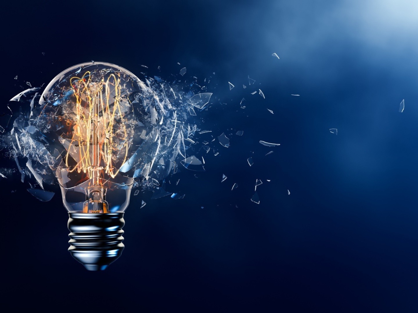 Разбитая раскаленная лампочка 