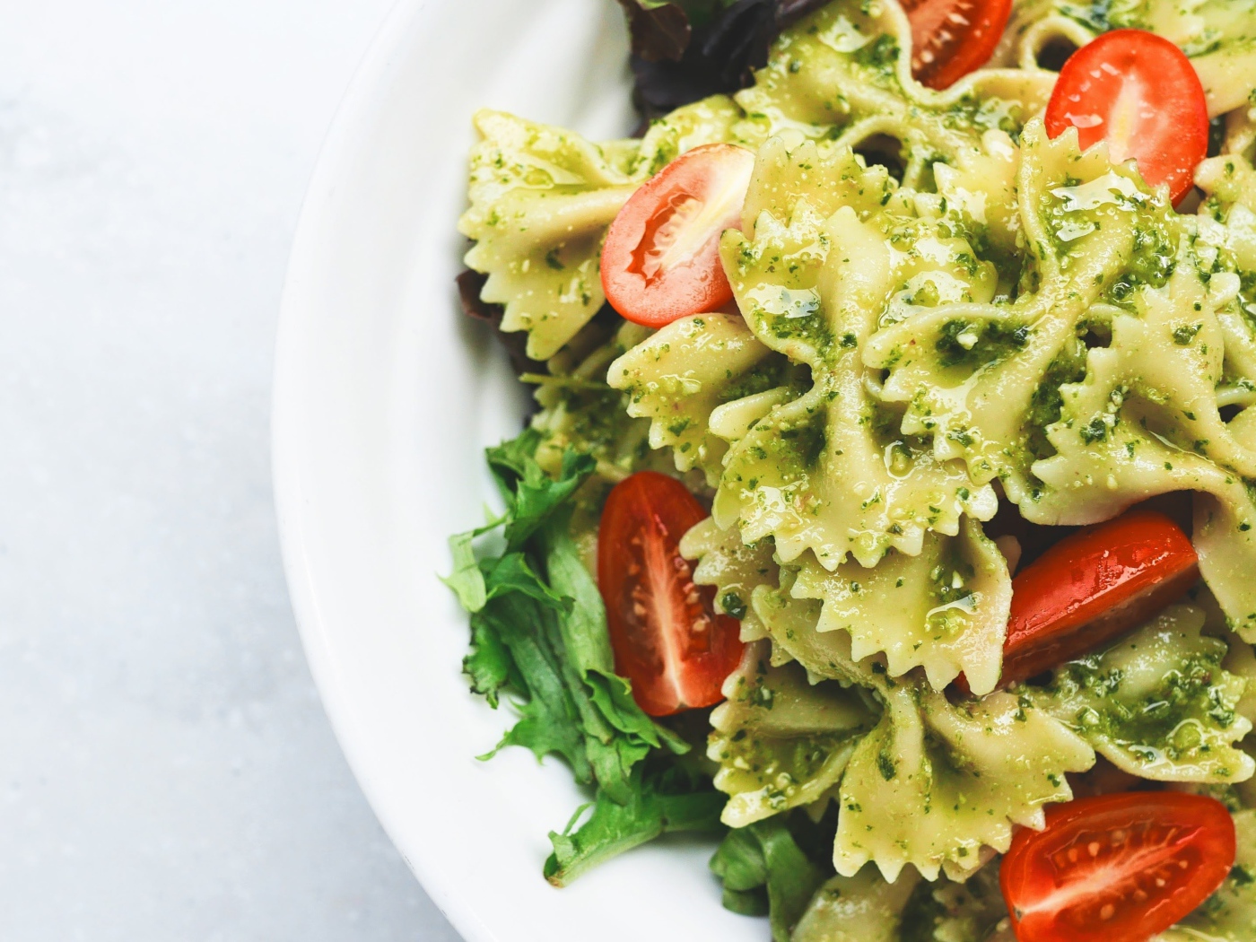 Аппетитная паста с соусом и томатами 