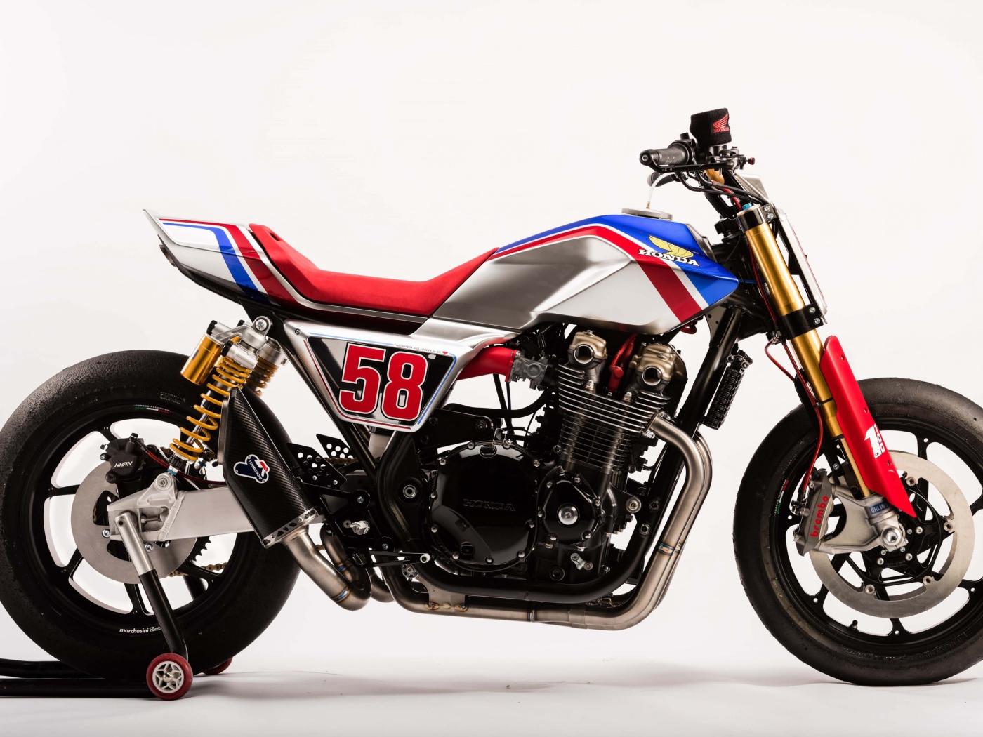 Мотоцикл Honda CB1100 TR, 2017 вид сбоку