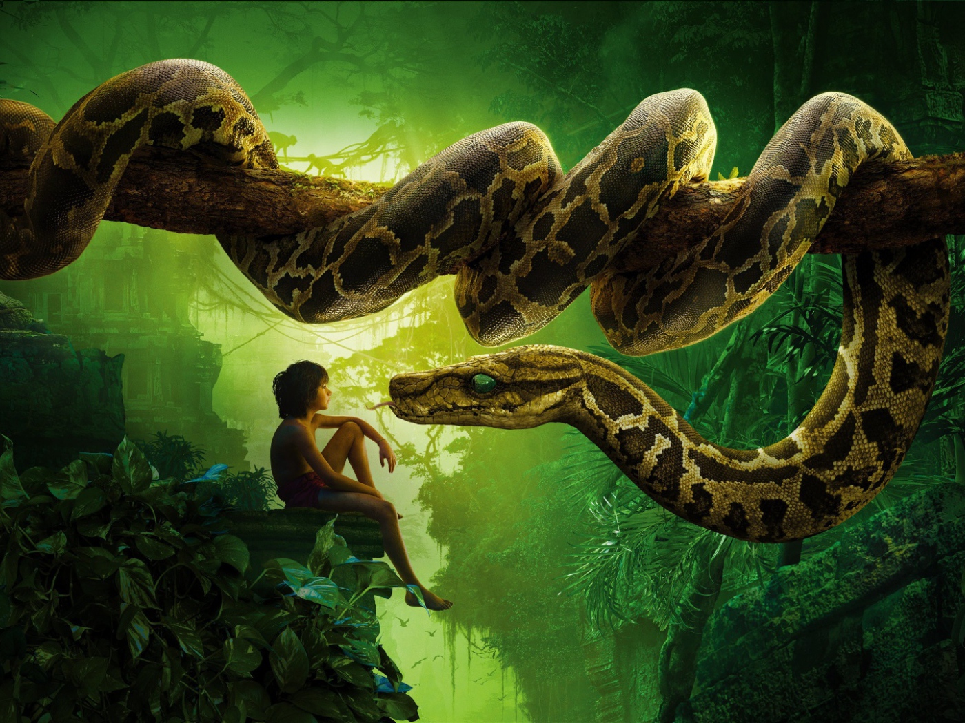 Мальчик Маугли и удав Каа персонажи фильма Книга джунглей 2016 