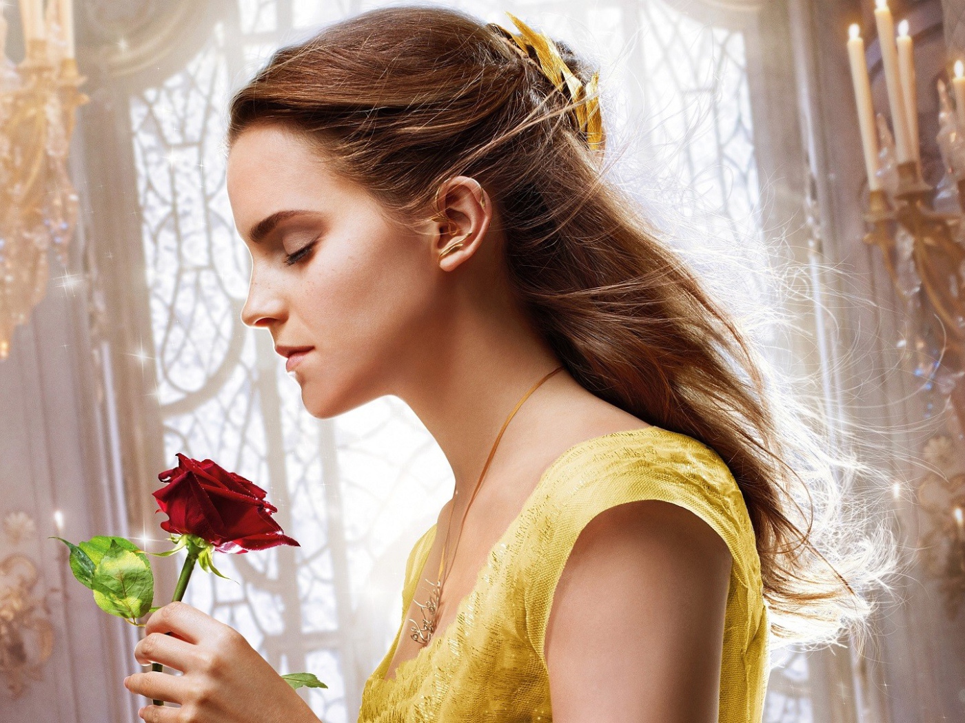 Эмма Уотсон в желтом платье фильм Красавица и чудовище 2017 