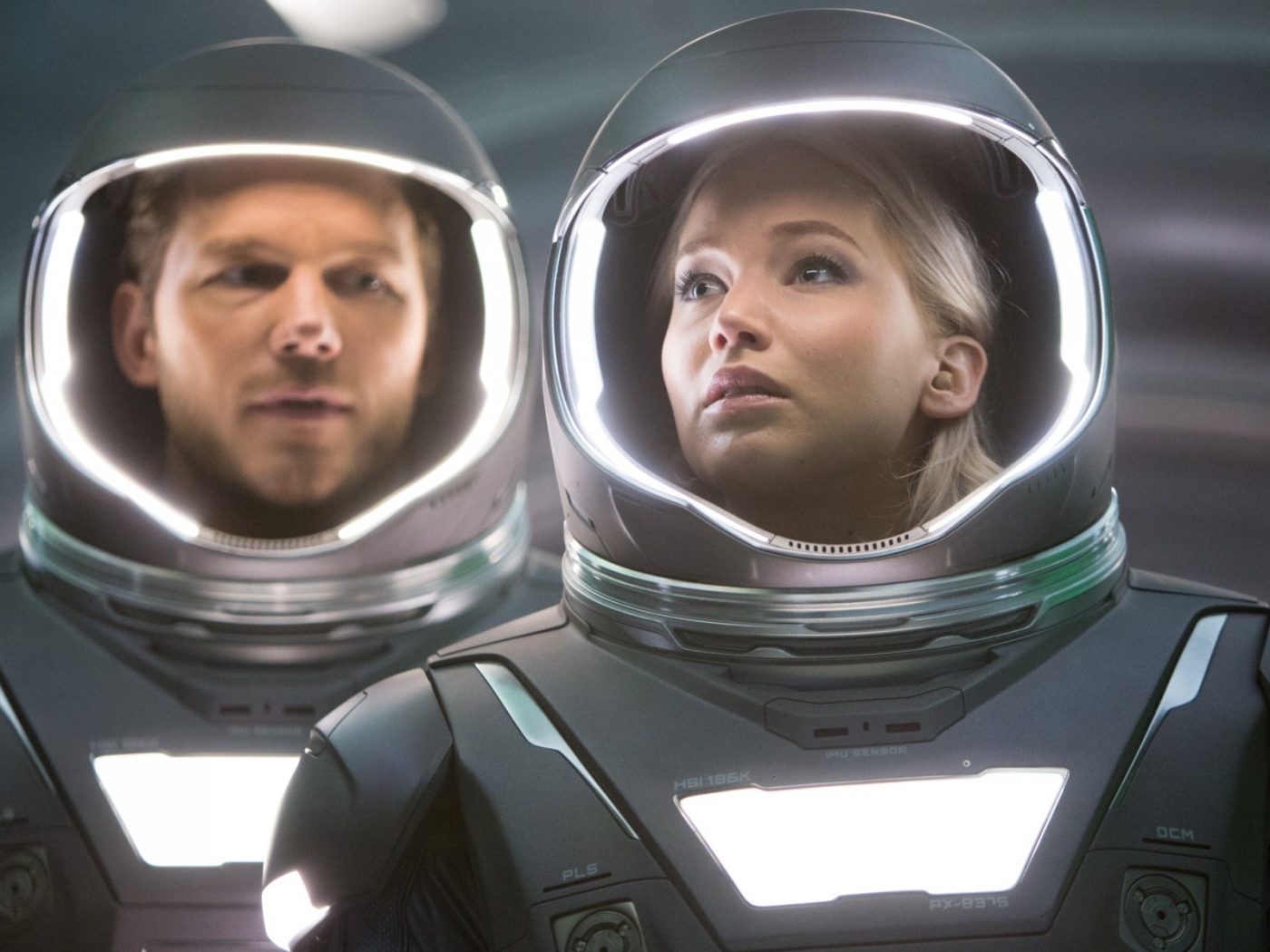 Главные герои фильма Пассажиры в скафандрах 