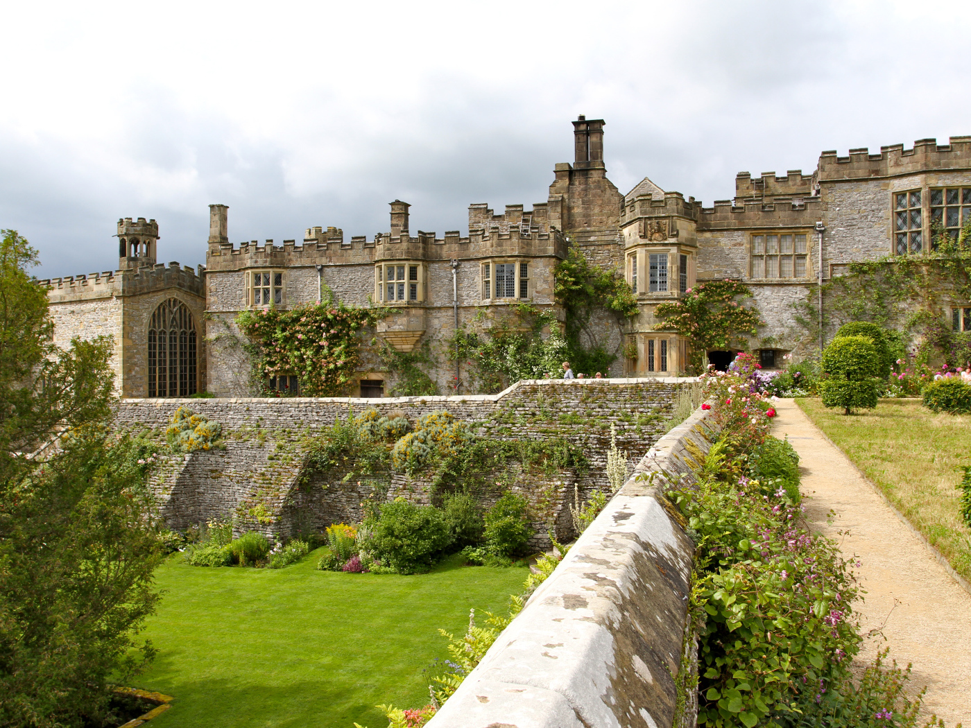 Дворец Хаддон Холл, Великобритания 