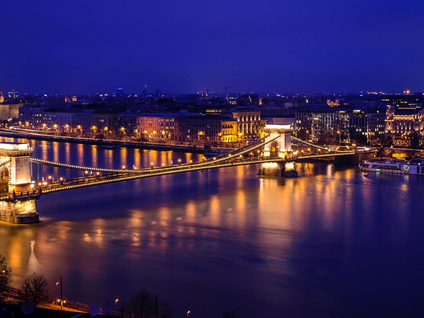 View of the night Chain Bridge, Budapest