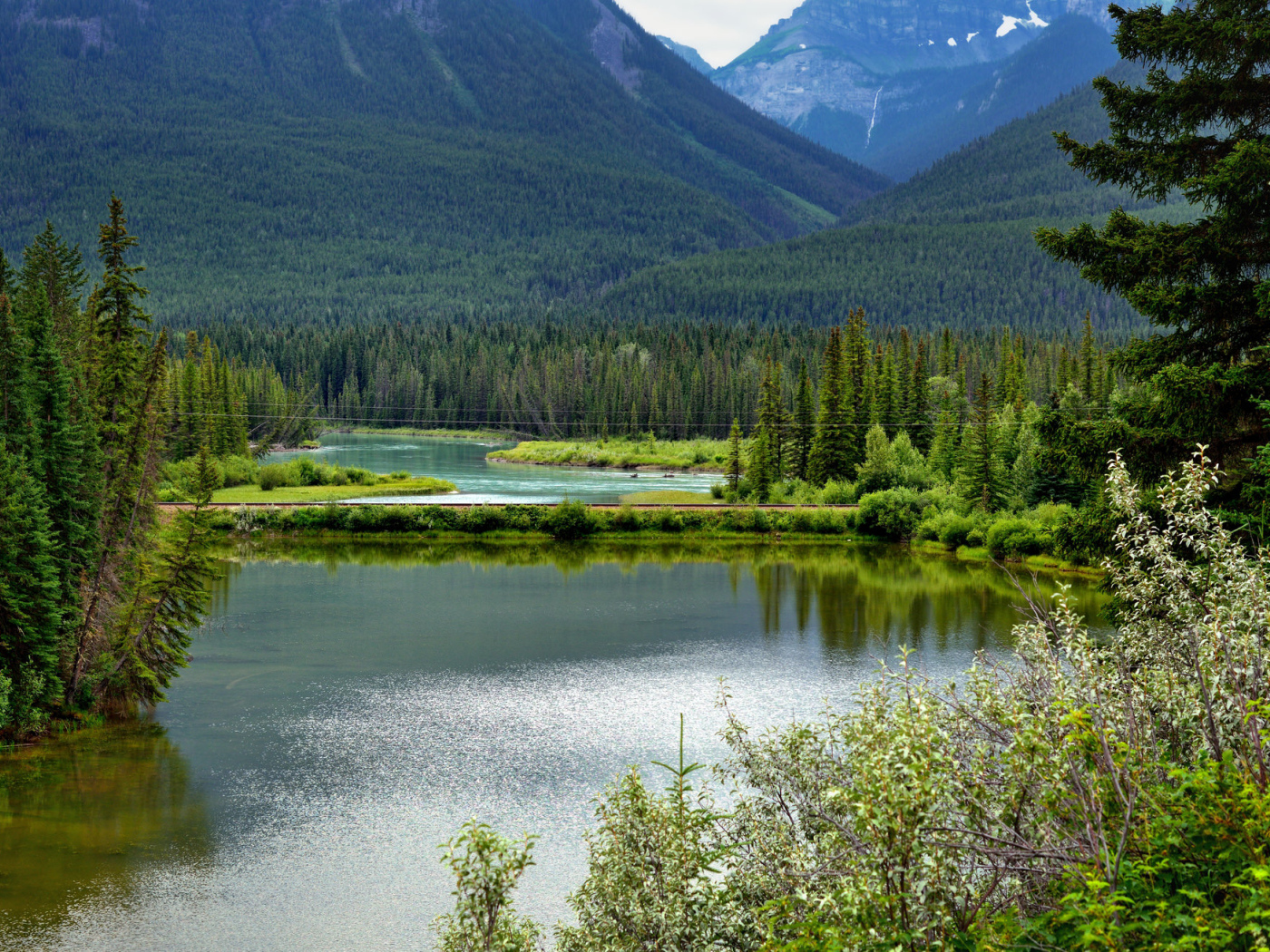 Живописный национальный парк Вуд-Баффало, Канада 