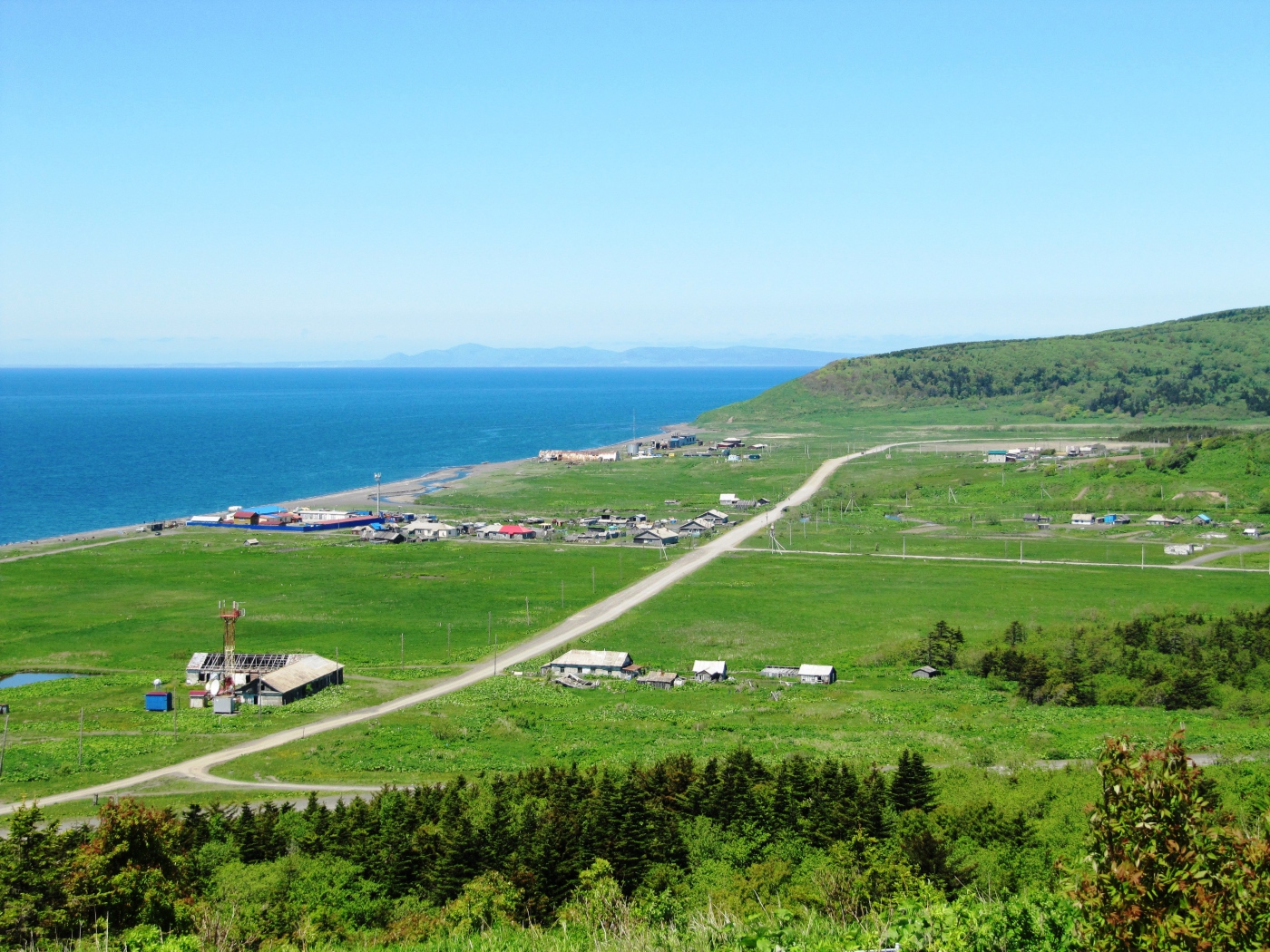 Панорама села Новиково, Сахалин. Россия 