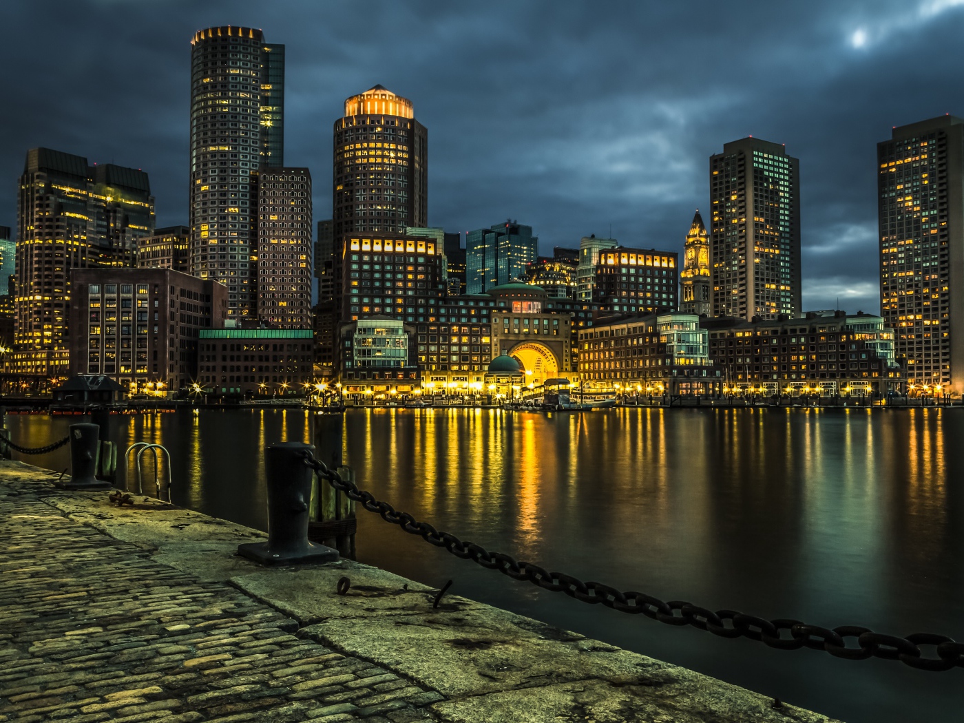 Ночной город Бостон, США 