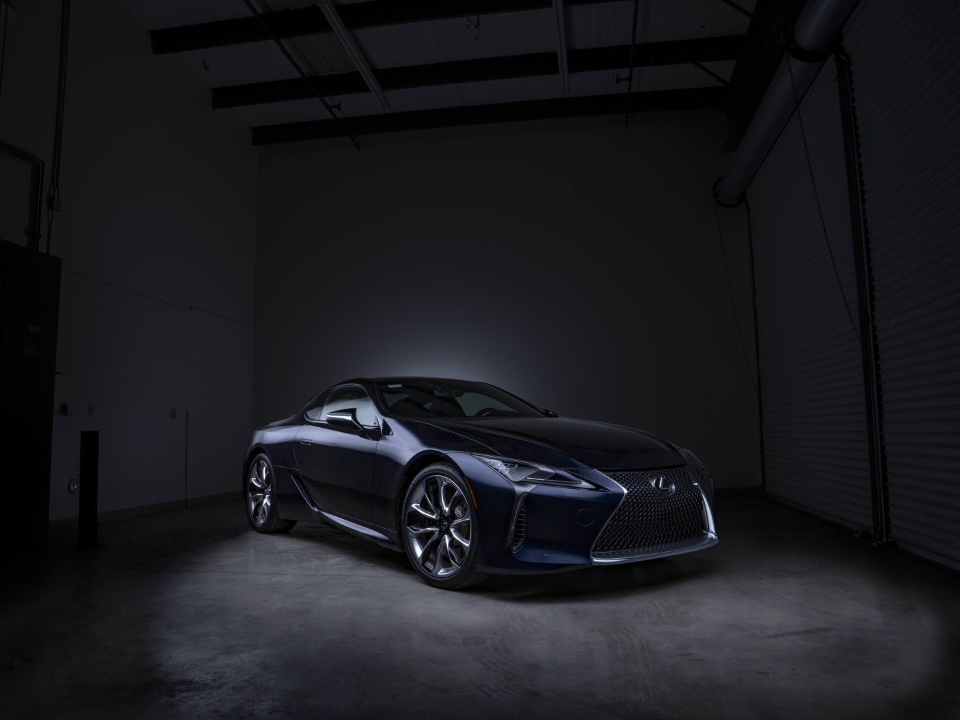 Автомобиль Lexus Black Panther LC 500, 2018