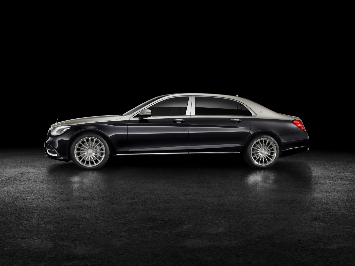 Black car Mercedes Benz Maybach S 560 2018 side view