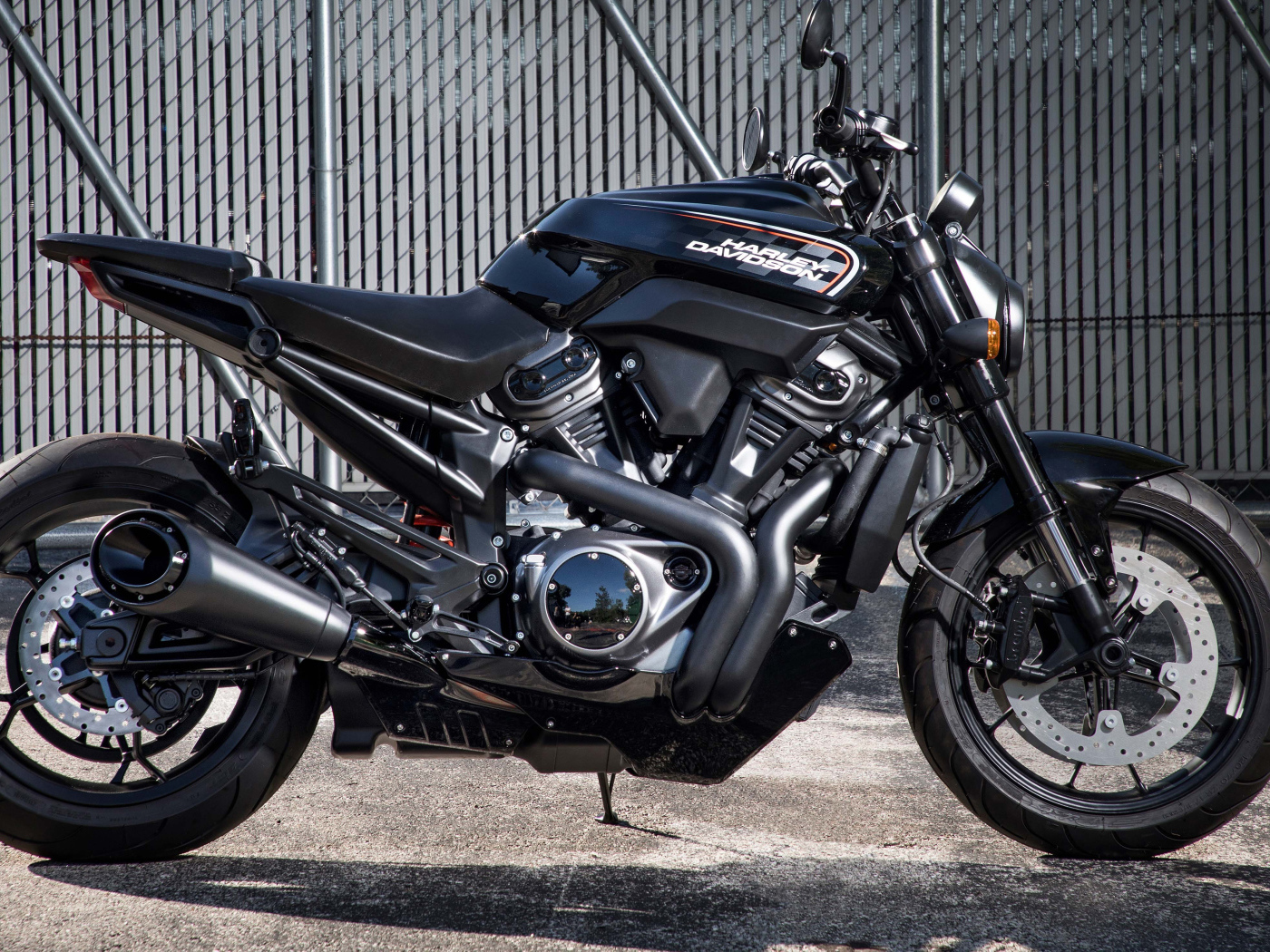 Мотоцикл Harley-Davidson Street Fighter, 2020