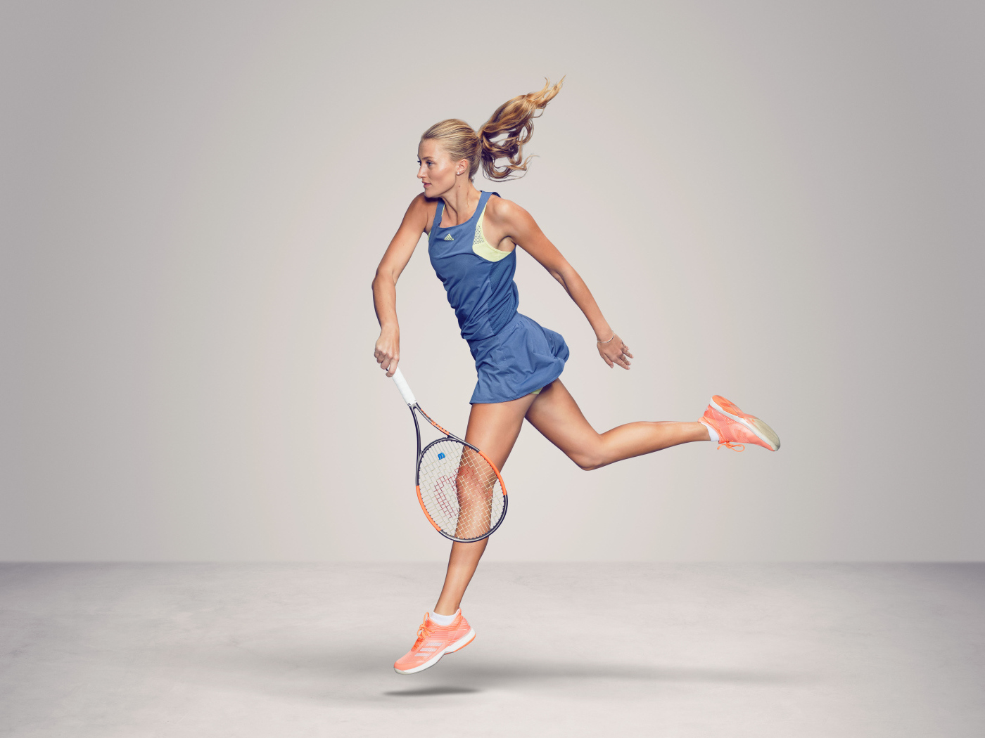 Французская профессиональная теннисистка Кристина Младенович