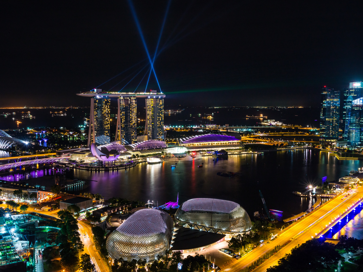 Ночные огни залива Marina Bay Сингапур, Азия