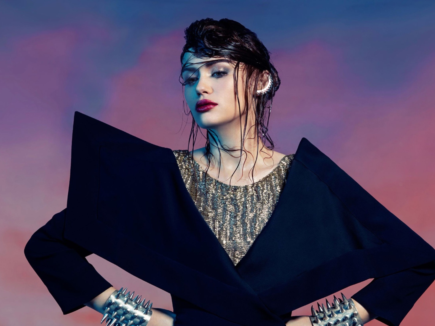 Американская актриса Холланд Роден в красивом платье 