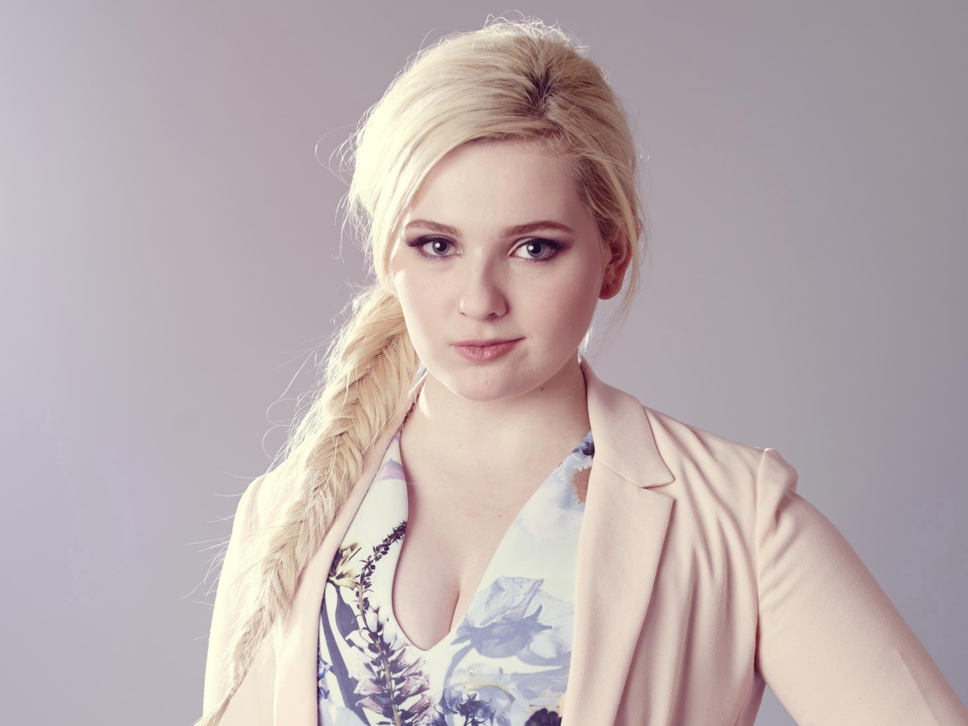 Молодая американская актриса Эбигейл Бреслин