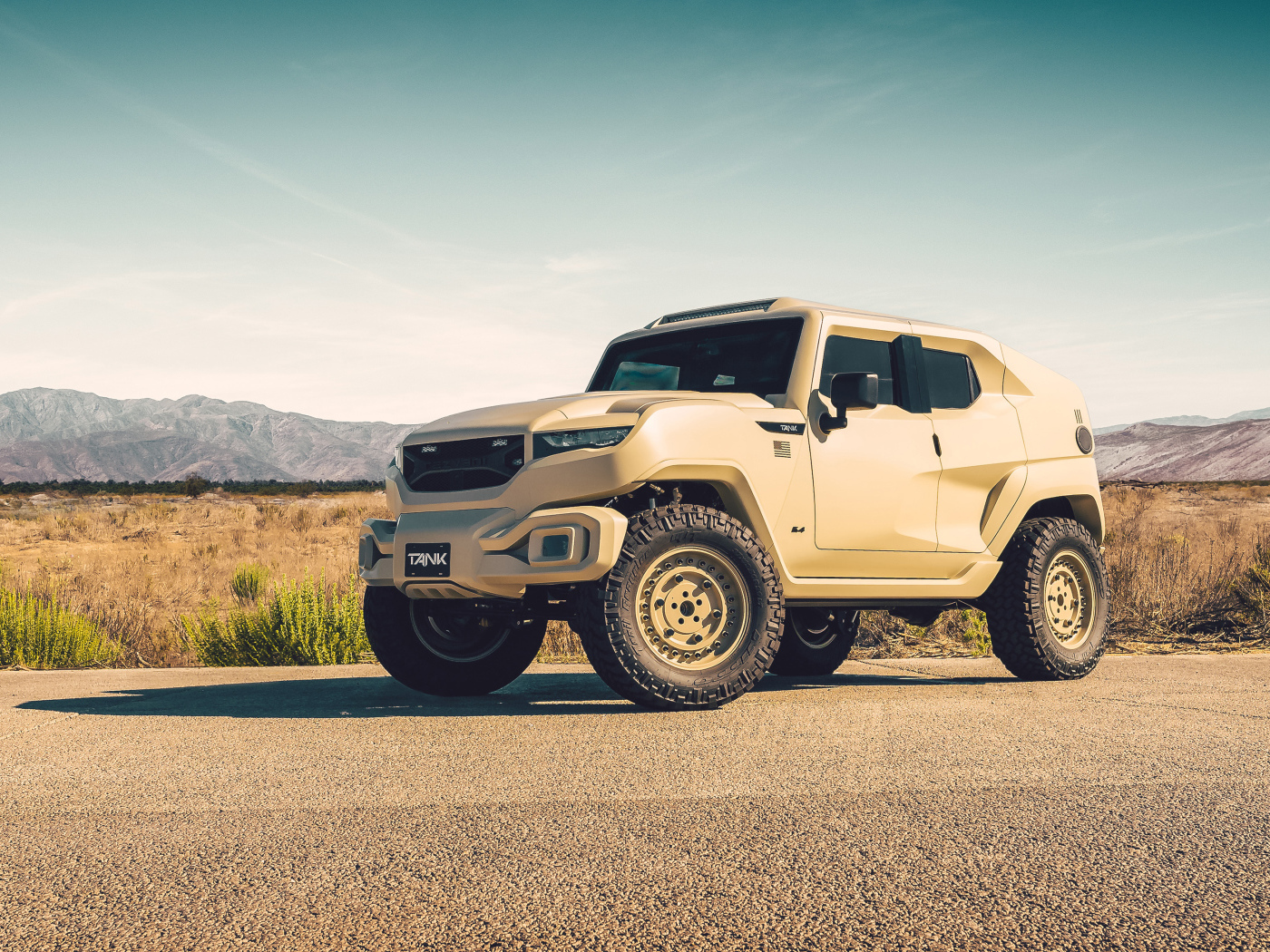 Военный внедорожник Rezvani Tank 