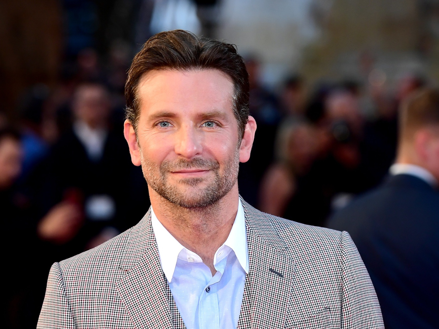 Американский актер Брэдли Купер в костюме