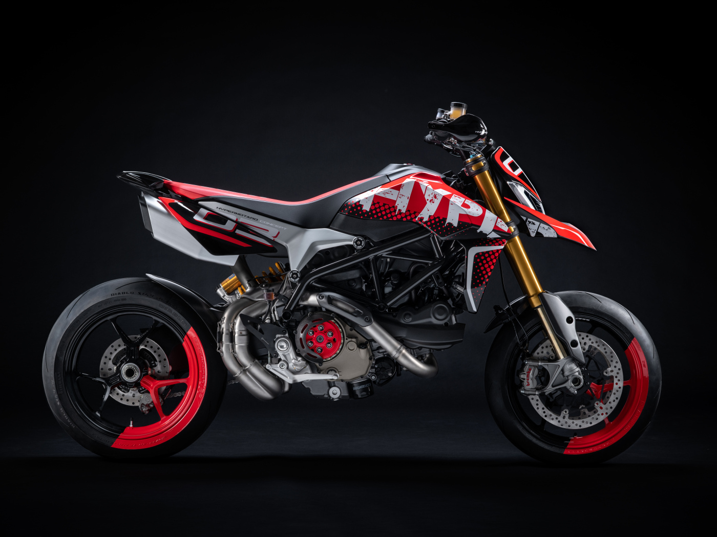 Мотоцикл Ducati Hypermotard 950 Concept 2019 года вид сбоку