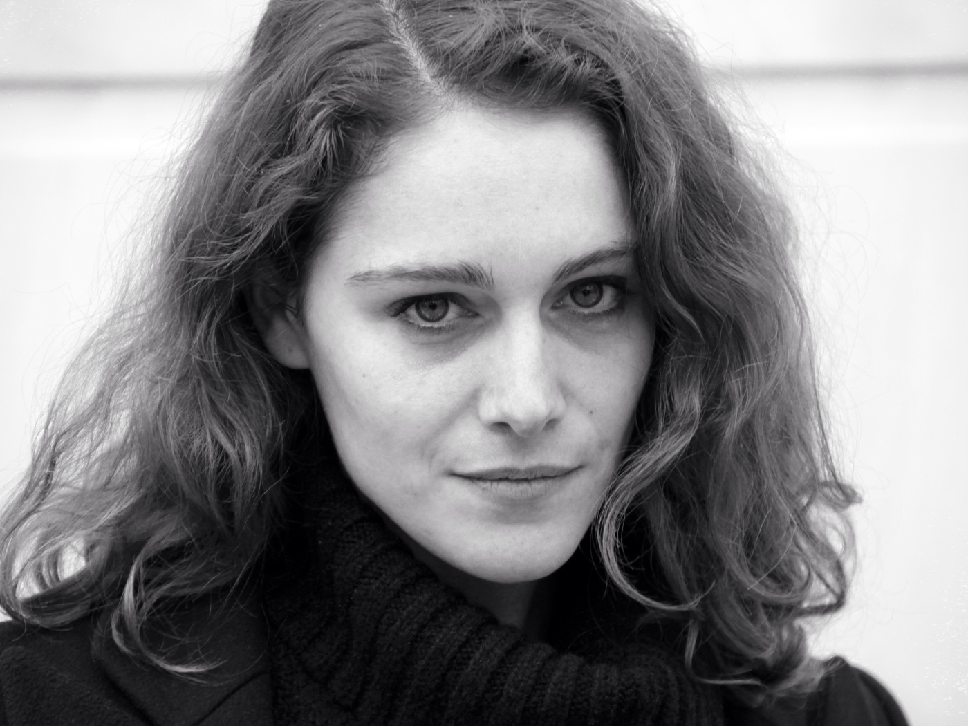 Греческая актриса Ариана Лабед черно белое фото