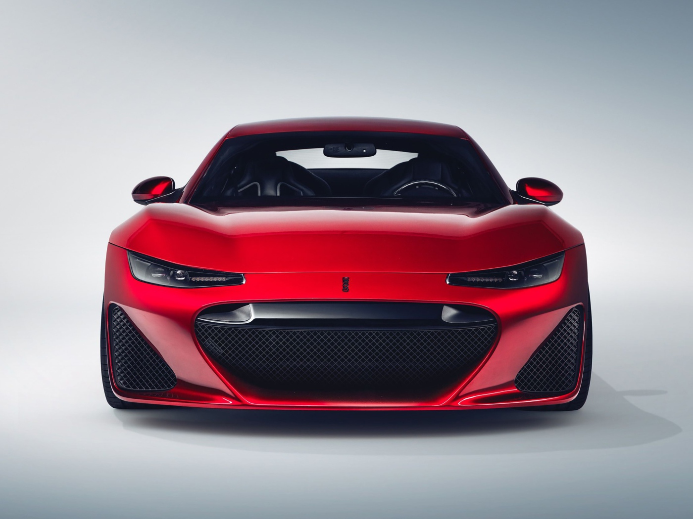 Красный автомобиль  Drako GTE, 2020 года вид спереди