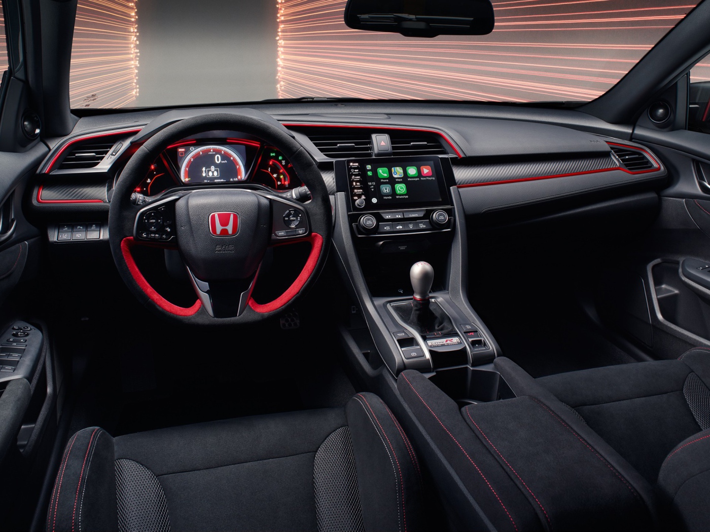 Кожаный салон автомобиля Honda Civic Type R Sport Line 2020 года 