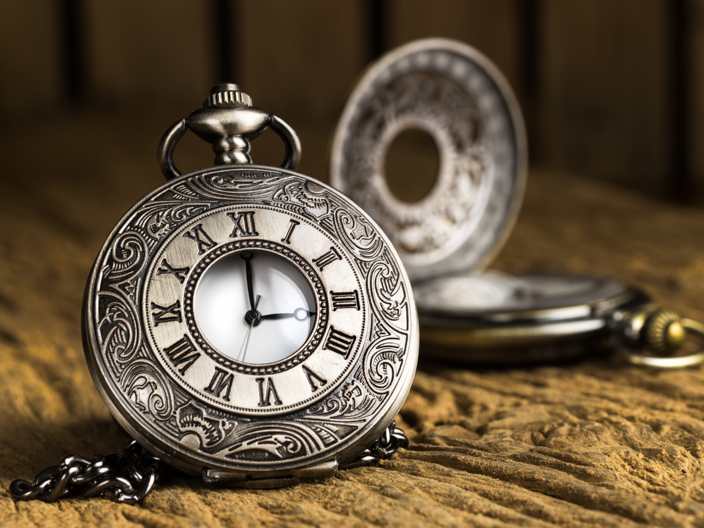 Дорогие старинные карманные часы