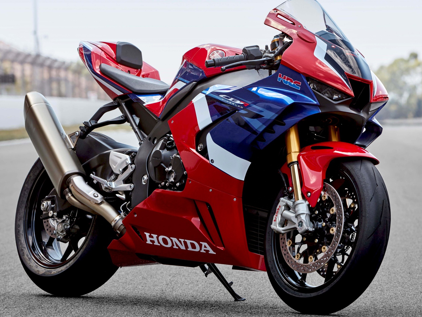 Спортивный мотоцикл  Honda CBR1000RR R SP, 2020 года
