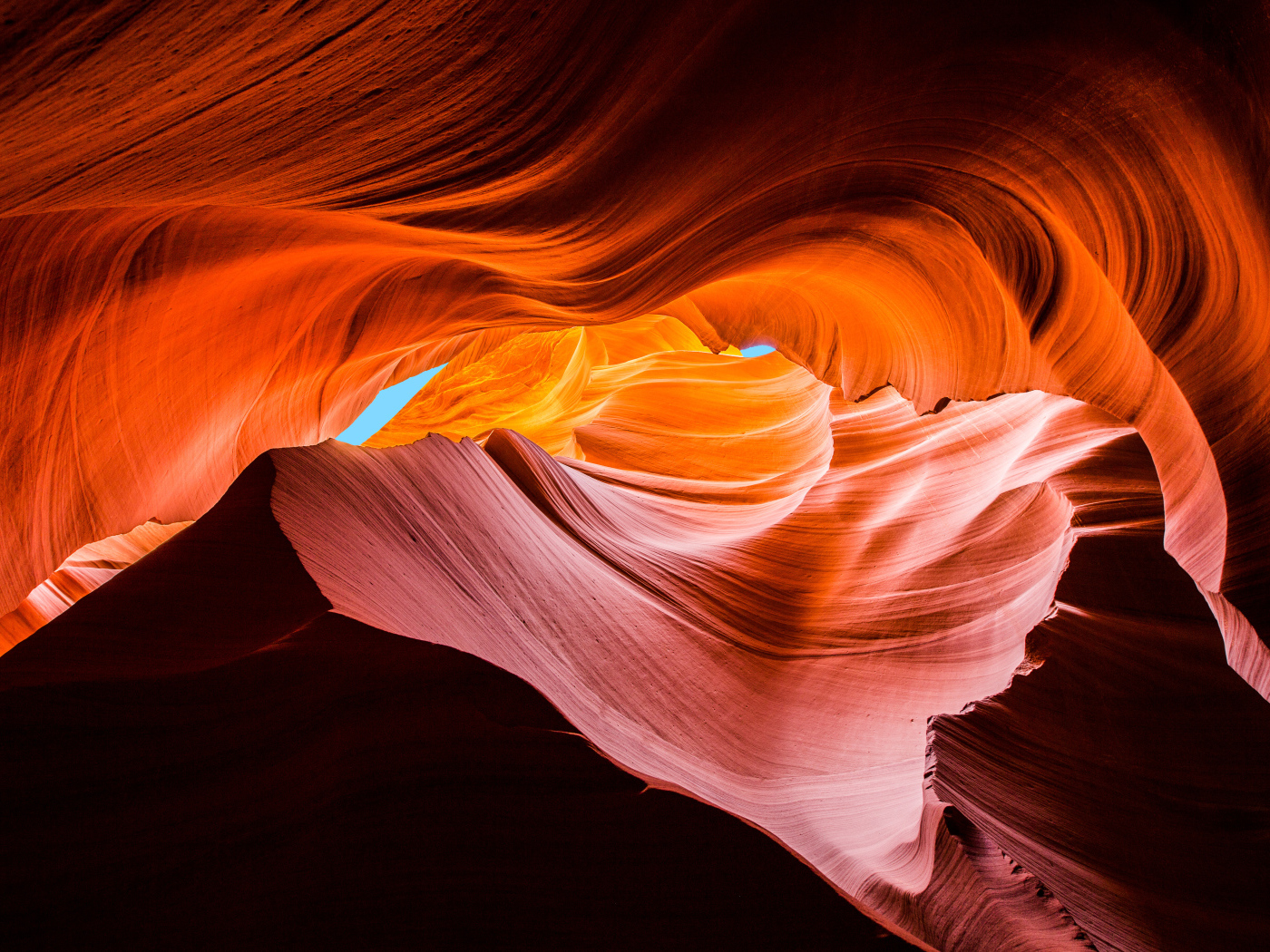 Необычные скалы в каньоне Антилопы