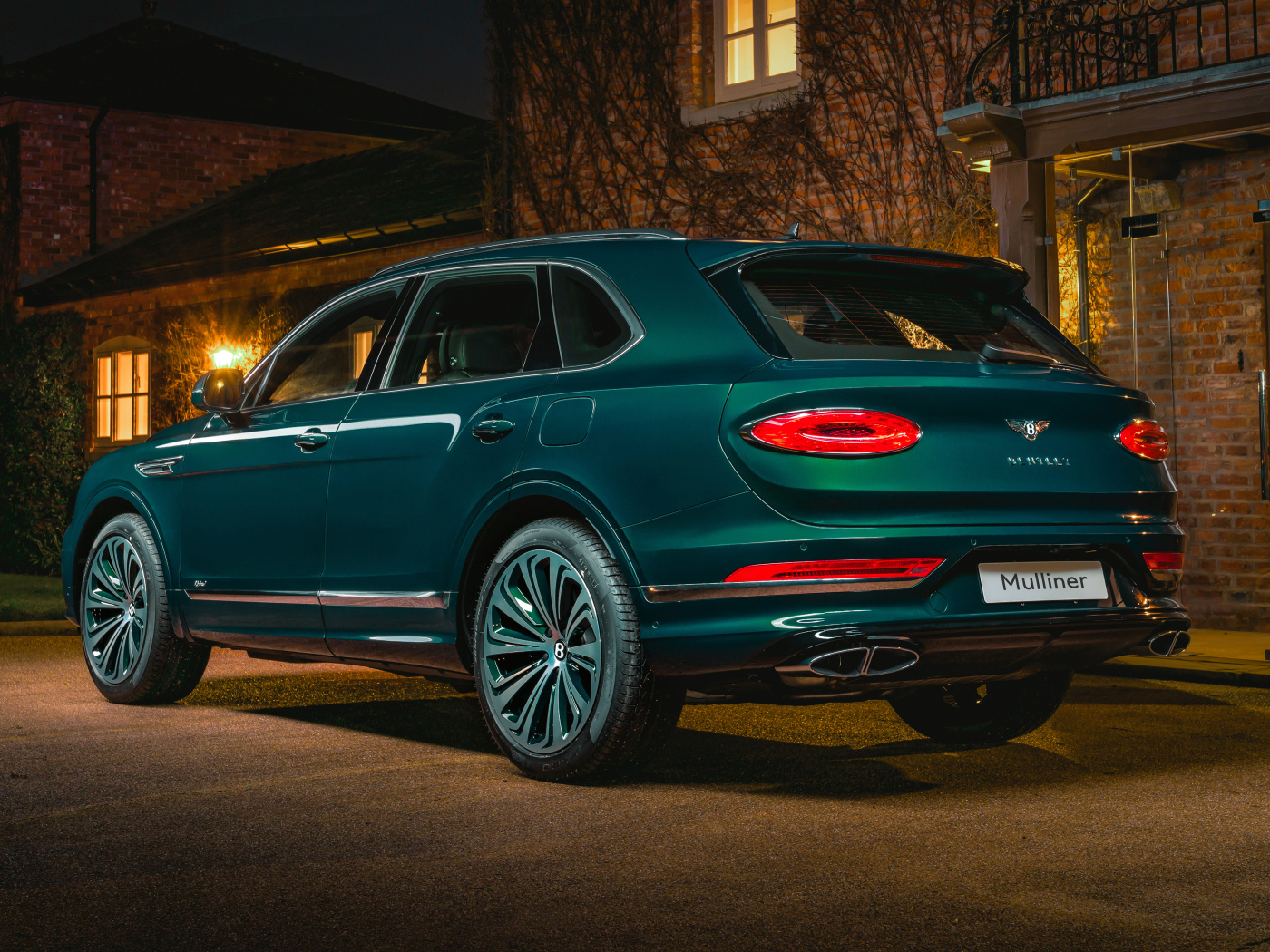 2021 Bentley Mulliner Bentayga Hybrid SUV