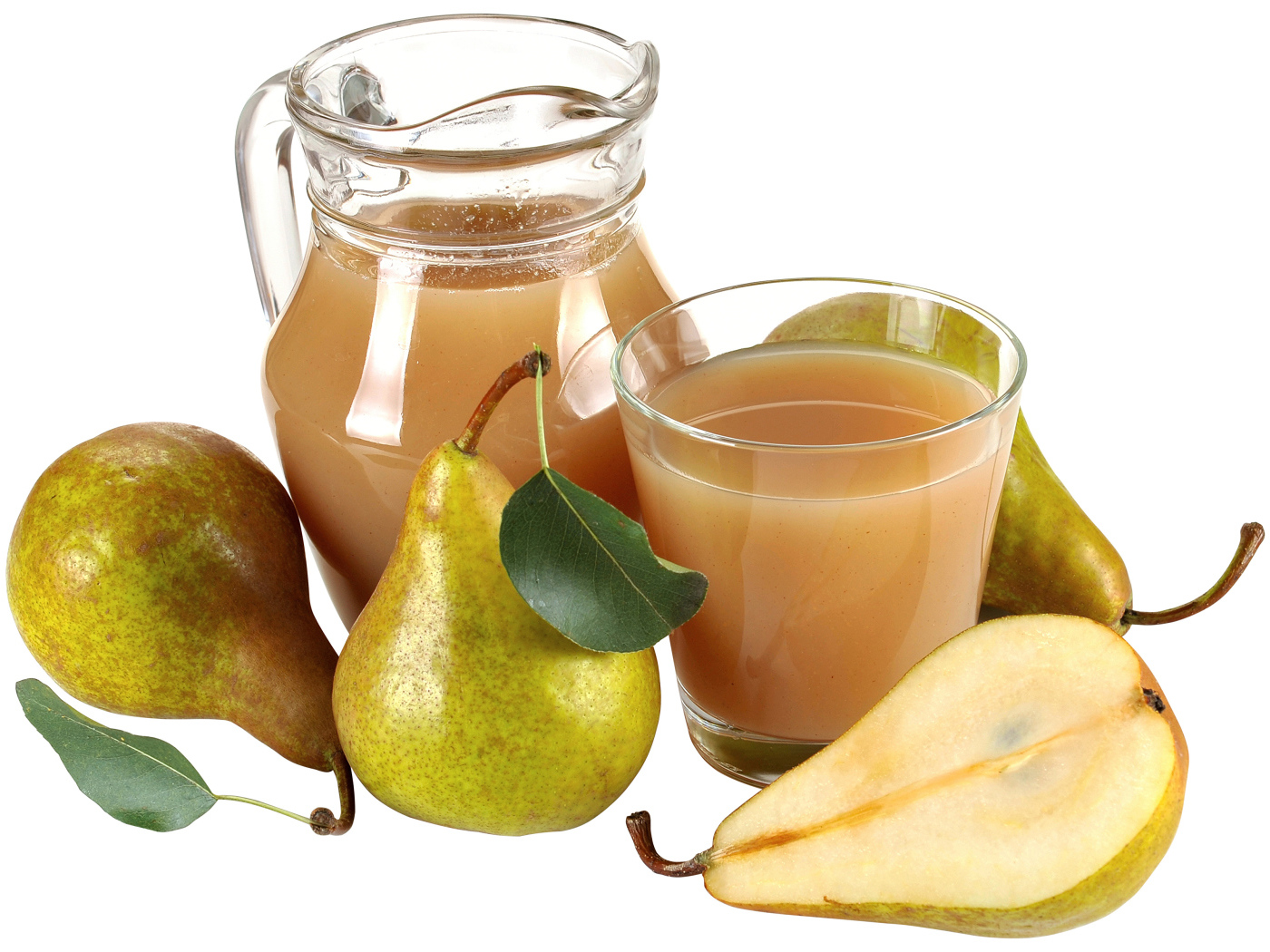 Грушевый сок с грушами на белом фоне