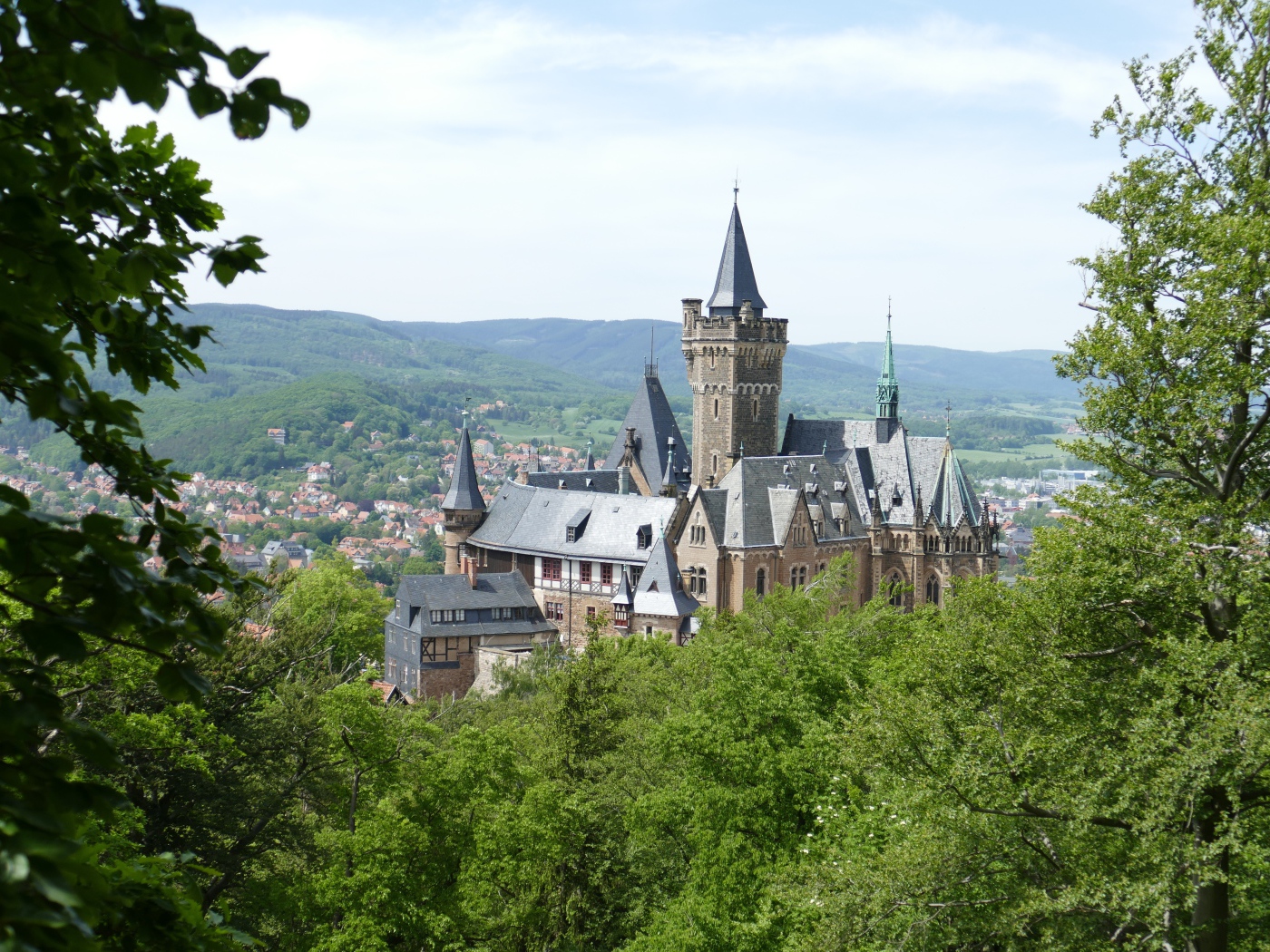 Вид на красивый старинный замок, Германия