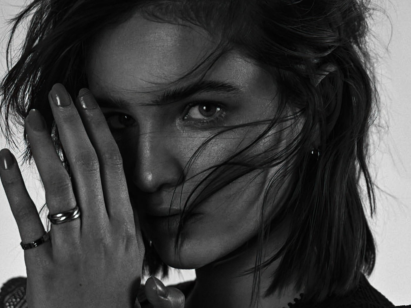 Лицо актрисы Лизы Викари