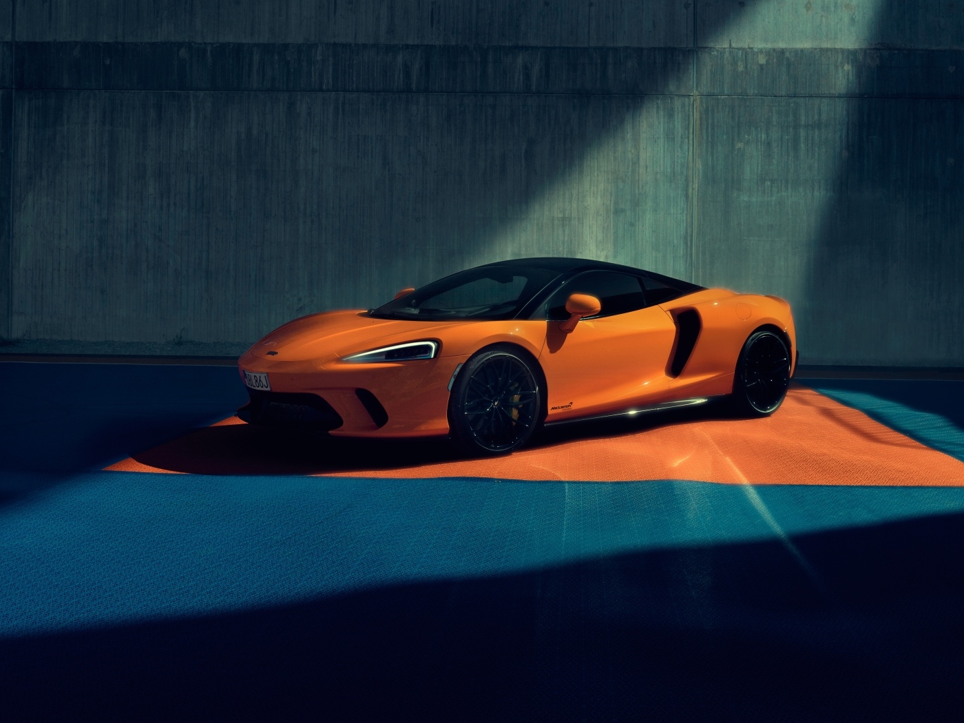 Презентация автомобиля McLaren GT