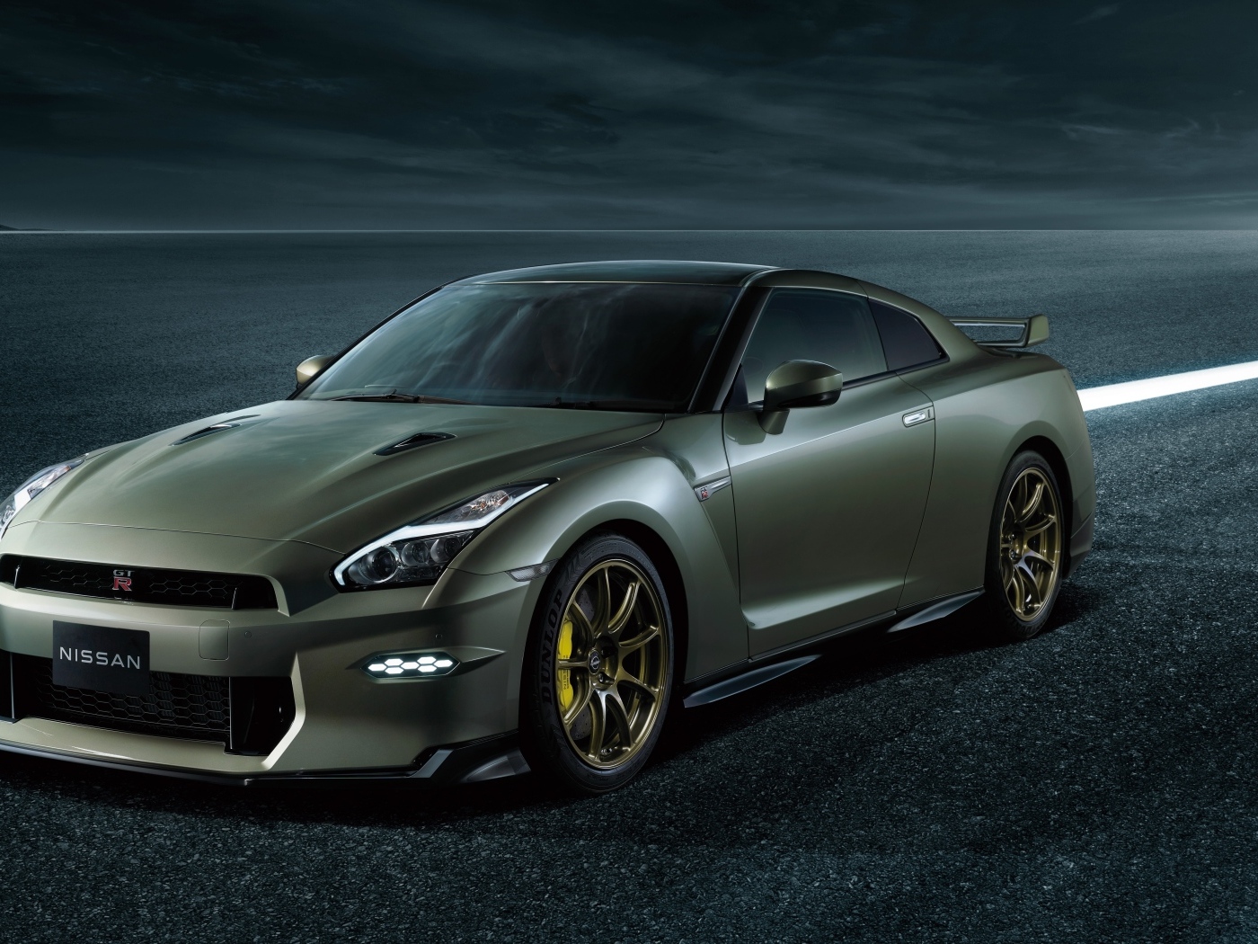 Автомобиль Nissan GT-R Premium Edition T-Spec