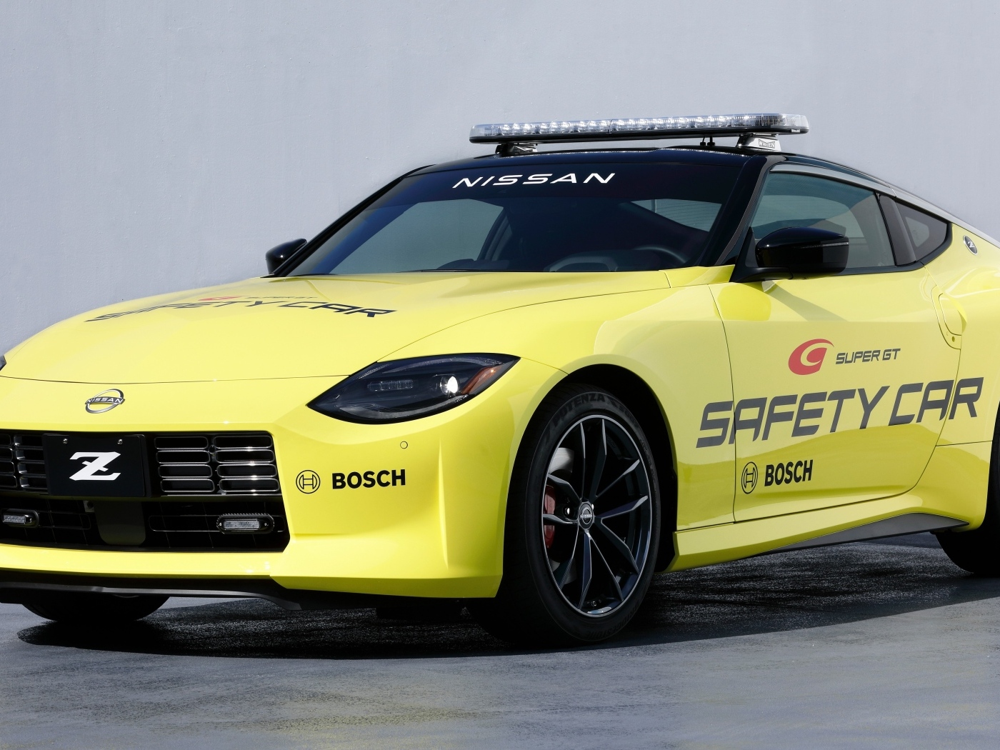 Спортивный автомобиль Nissan Z Super GT