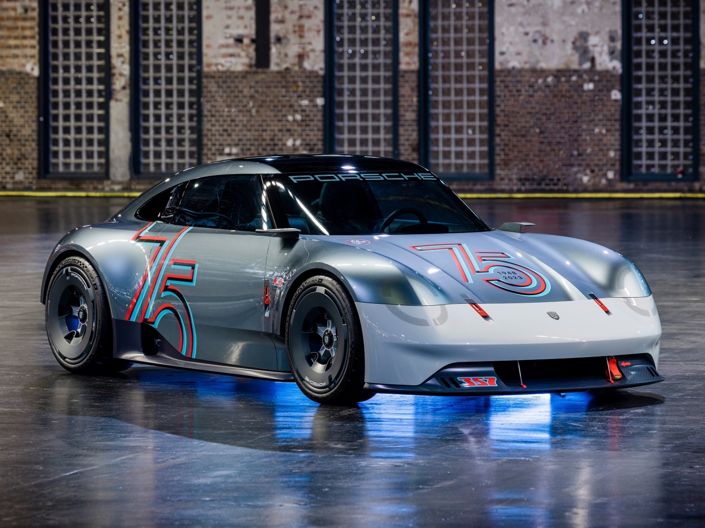 Спортивный автомобиль  Porsche Vision 357 2023 года