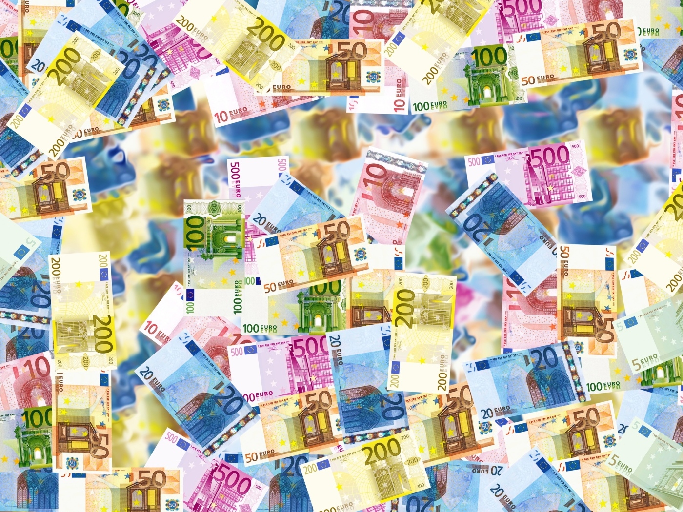 Много разноцветных купюр евро 