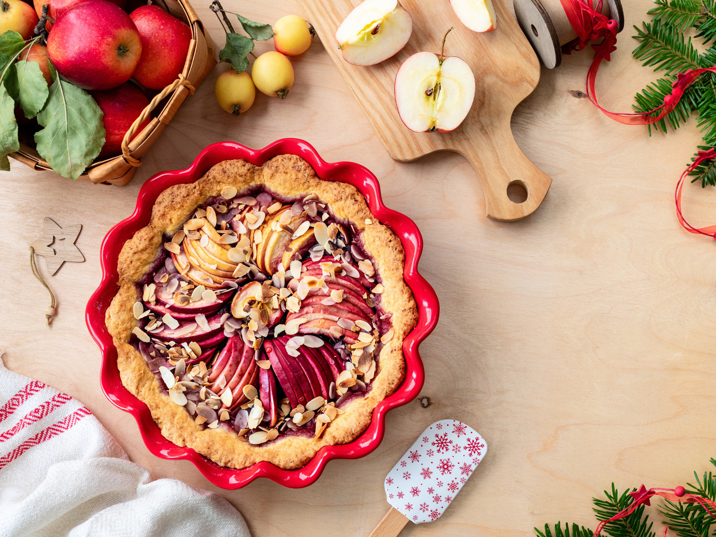 Вкусный пирог с яблоками в форме