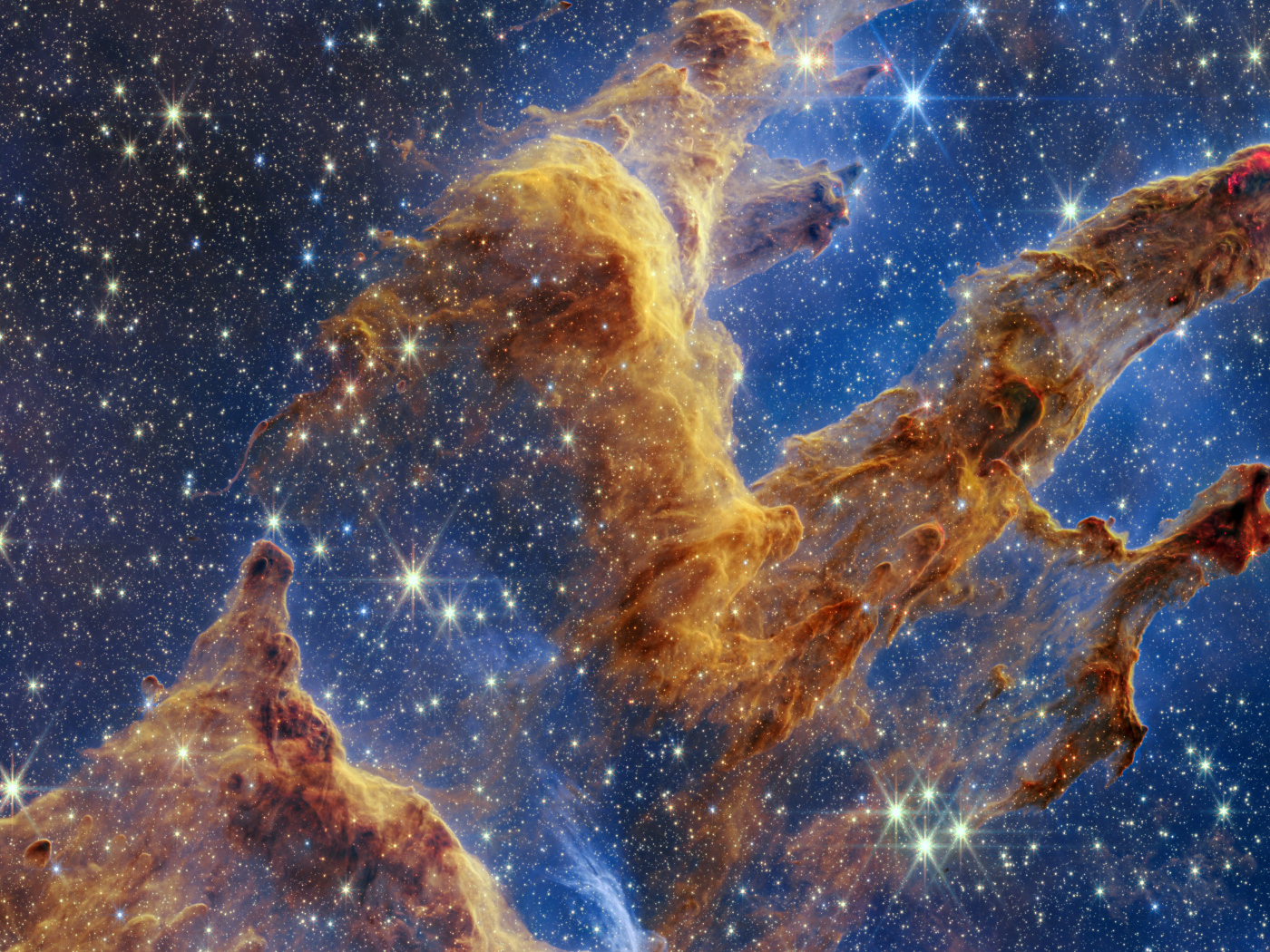 Большая космическая  туманность со звездами